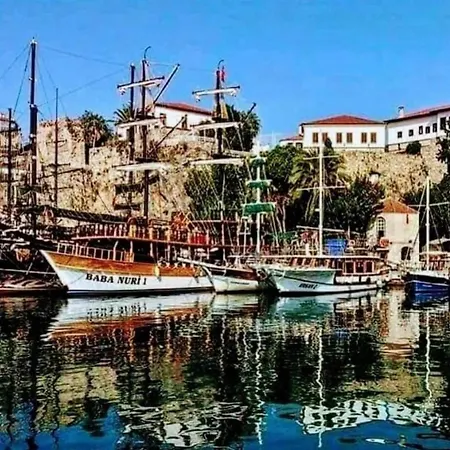 Tarihi Kaleici Denize Yakin Size Oezel Muhtesem Konum Uygun Fiyat Ev Apartamento
